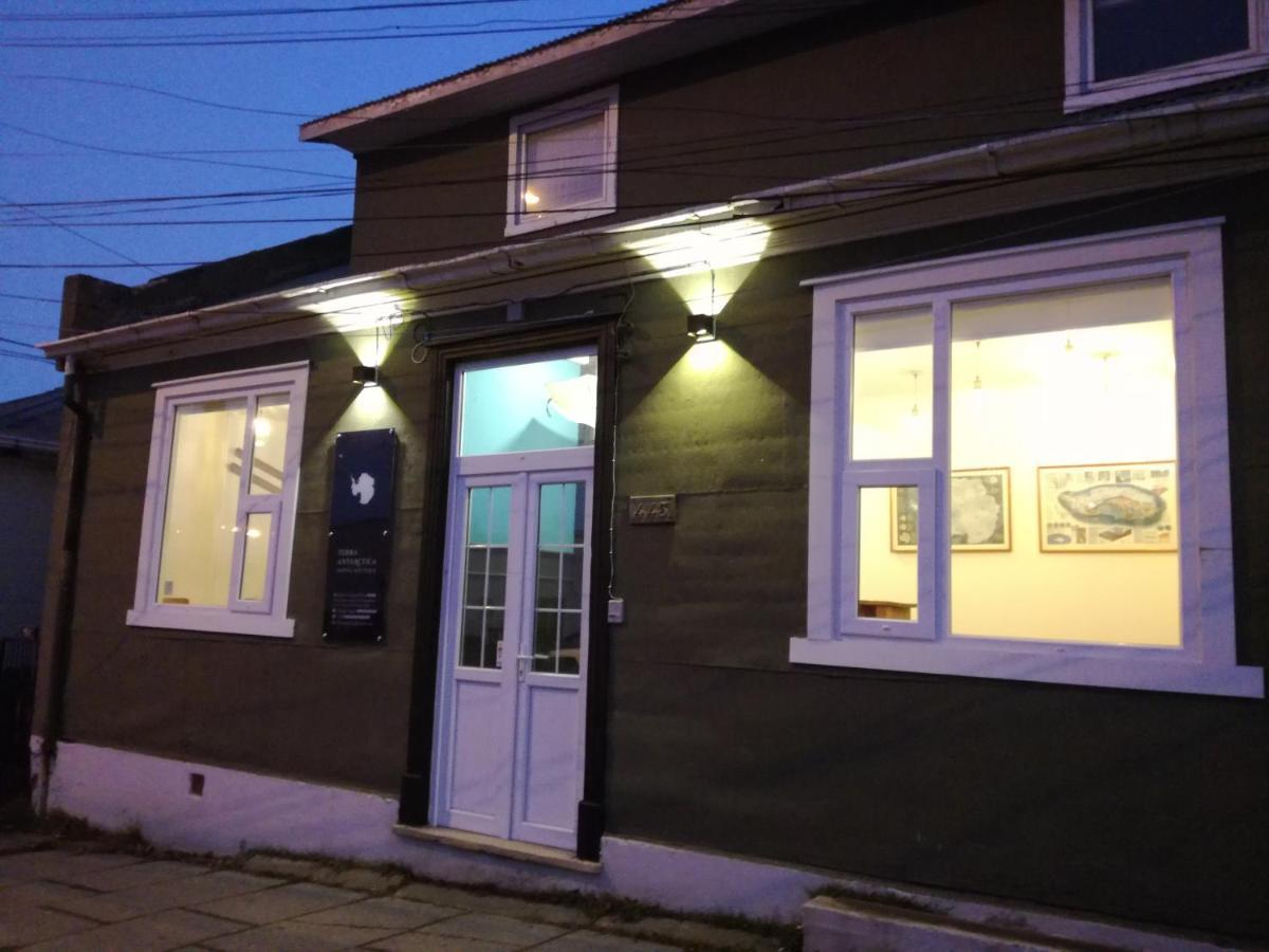 Hostal Boutique Terra Antarctica Punta Arenas Exteriör bild